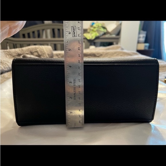 Michael Kors Bag and Wallet Set - Picture 4 of 5